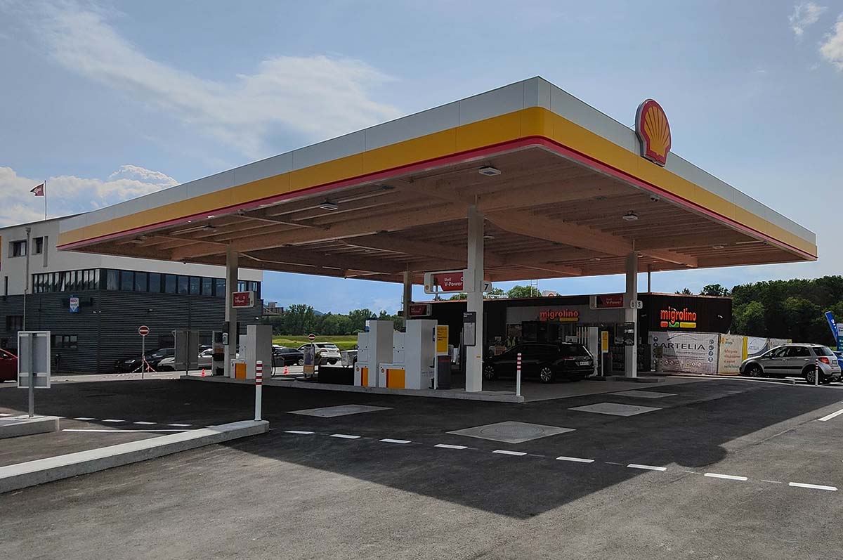 Sustainable petrol station construction