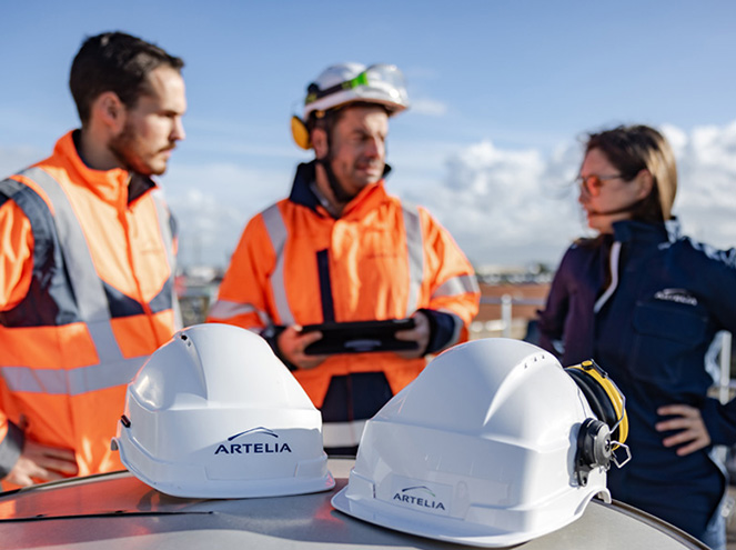 Mitarbeitende von Artelia Deutschland in einem Projektmeeting
